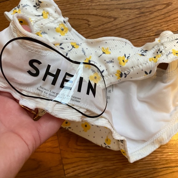 Shein bikini - Picture 3 of 4